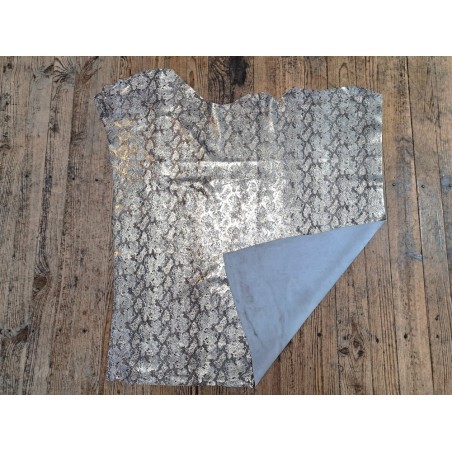 Peau de veau velours serpent - gris clair - doré - maroquinerie - cuirenstock