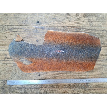 Peau de galuchat - perle centrale - cuir exotique - bicolor - Cuir en stock