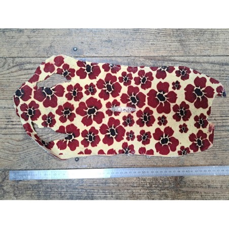 Peau de galuchat - perle centrale - cuir exotique - fleuri rouge - Cuir en stock