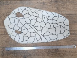 Peau de galuchat - perle centrale - cuir exotique - craquelé blanc/noir - Cuir en stock