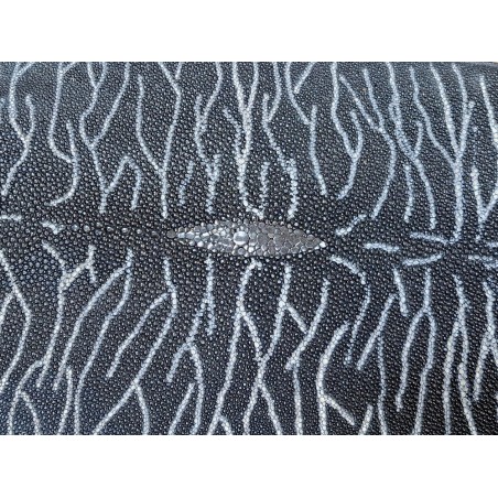 Peau de galuchat - perle centrale - cuir exotique - zébré blanc/noir - Cuirenstock