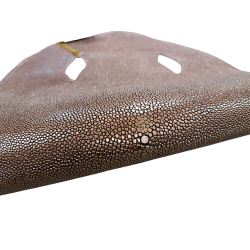 Peau de galuchat - perle centrale - cuir exotique - cuivre - Cuir en Stock