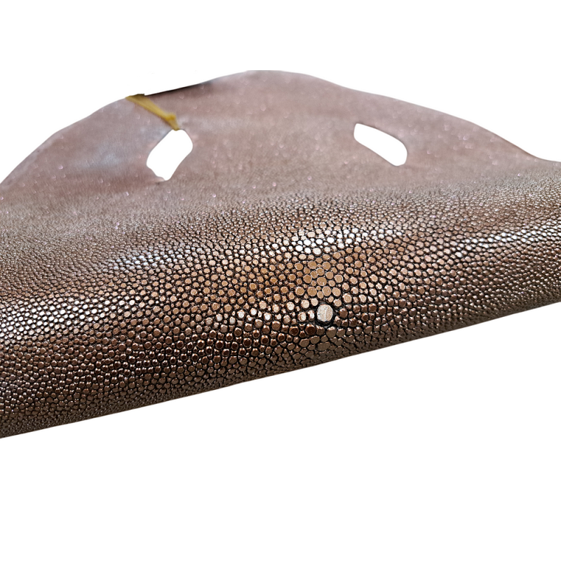 Peau unique de galuchat N°24 Cuivre paillettes roses Cuirenstock