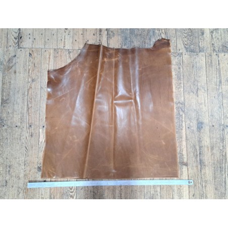 Demi-peau de cuir de vachette pull up ciré brun Cuir en Stock