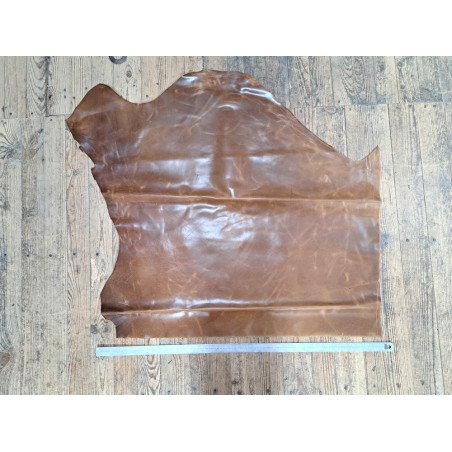 Demi-peau de cuir de vachette pull up ciré brun Cuir en Stock