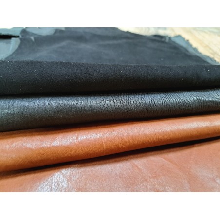Lot de 2 peaux de cuir - promotions bonnes affaires - maroquinerie - Cuirenstock