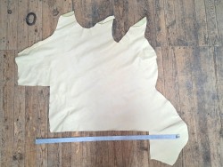 morceau veau - vanille - maroquinerie - Cuirenstock