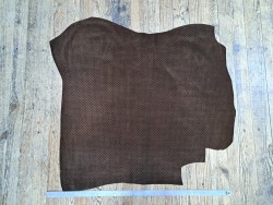 Demi peau de veau velours - motif grecque - marron - Cuir en stock
