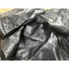 Chutes de cuir d'agneau fantaisie - perforé noir - Cuir en Stock