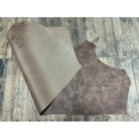 Demi-peau de cuir de veau BOX lisse - tannage ferme - nuancé effet tamponné - beige mat - Cuir en Stock