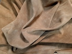 Peau de veau velours - brun tabac- maroquinerie - ameublement - Cuir en Stock
