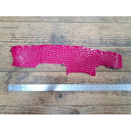 Morceau de cuir de crocodile véritable rose - Cuir en Stock