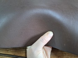 Collet de vache tannage végétal - Marron - Cuir en Stock