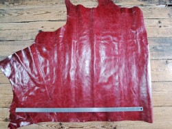 Demi-peau de cuir de vachette ciré pullup - Tannage végétal - Rouge -A