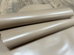 Demi-peau de cuir de veau BOX lisse - tannage ferme - lin - Cuir en Stock