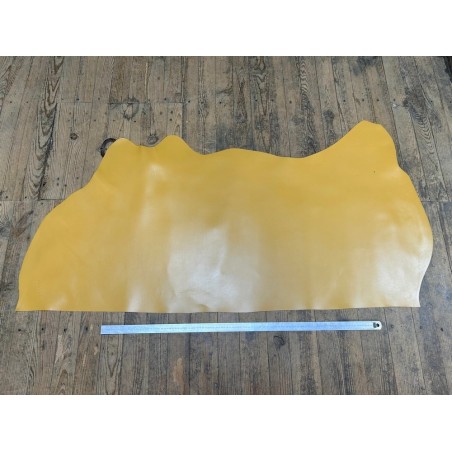 Demi-peau de cuir de veau BOX lisse - tannage ferme - jaune - Cuir en Stock