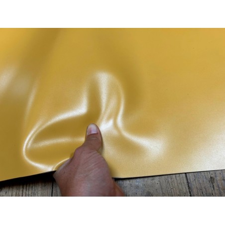 Demi-peau de cuir de veau BOX lisse - tannage ferme - jaune - Cuir en Stock
