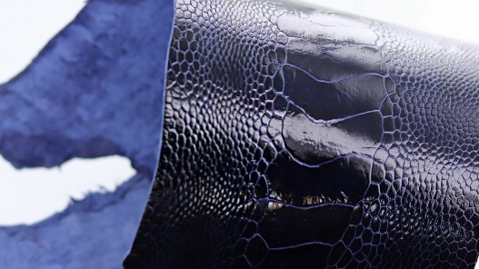 peau de cuir d'autruche bleu france brillant maroquinerie accessoire luxe exotique cuirenstock