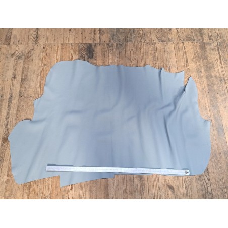 Grand morceau de cuir de taurillon - gros grain - couleur bleu gris - Cuirenstock