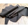 Demi-peau de cuir de veau nubuck - tannage souple - anthracite - Cuir en Stock
