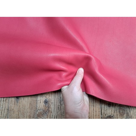 Demi peau de cuir de veau - framboise - Maroquinerie - Cuir en Stock