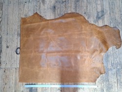 Demi-peau de cuir de vachette pullup ciré - Brun - C