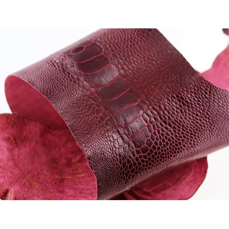 peau de patte d'autruche bordeaux brillant maroquinerie accessoire exotique luxe cuir en stock