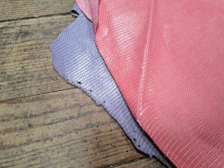 Lot de 2 peaux de cuir de lézard - D - Violet pastel/Rose saumon