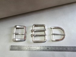 LOT de 3 boucles de ceinture - i - Nickelé - 30mm / 40mm