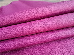 Demi-peau de cuir de taurillon - Rose fuchsia - Cuir en Stock