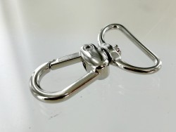 Mousqueton pivotant en arc 25mm - Nickelé - Cuir en Stock