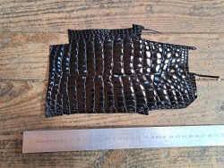 Peau de crocodile - Noir bleuté - Cuir en Stock