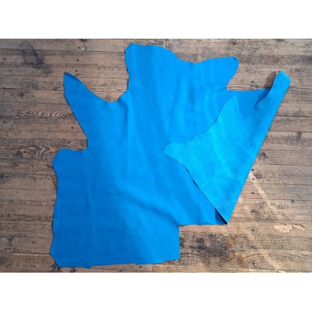 Peau de cuir de veau swift lisse - bleu - maroquinerie - Cuir en stock