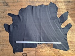 Peau de cuir de veau swift lisse - noir bleuté - maroquinerie - Cuirenstock