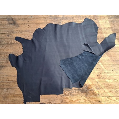 Peau de cuir de veau swift lisse - noir bleuté - maroquinerie - cuir en stock