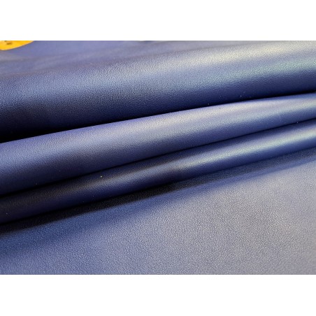 Peau de cuir de veau swift lisse - bleu outremer - maroquinerie - Cuir en stock