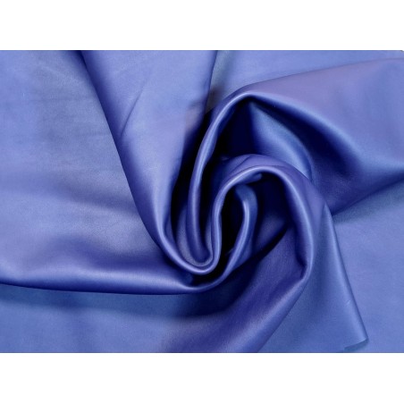 Peau de cuir de veau swift lisse - bleu outremer - maroquinerie - Cuir en stock