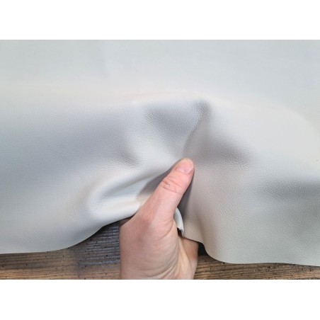 Peau de cuir de veau swift lisse - crème - maroquinerie - Cuirenstock