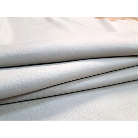 Peau de cuir de veau swift lisse - crème - maroquinerie - Cuir en stock