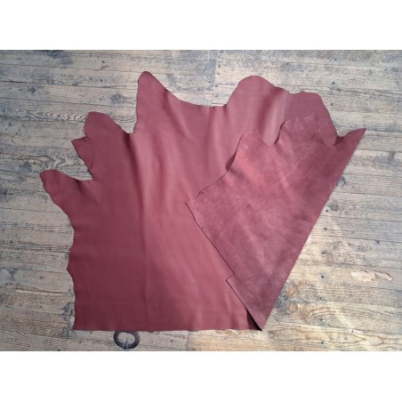 Peau de cuir de veau swift lisse - lie de vin - maroquinerie - Cuir en stock