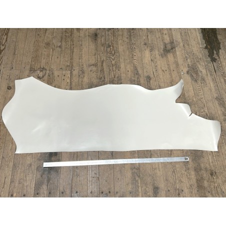 Demi-peau de cuir de veau BOX lisse - tannage ferme - ivoire - Cuir en Stock