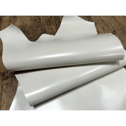 Demi-peau de cuir de veau BOX lisse - tannage ferme - ivoire - Cuir en Stock