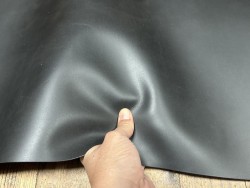 Demi-peau de cuir de veau BOX lisse - tannage ferme - anthracite - Cuir en Stock