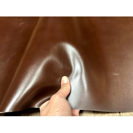 Demi-peau de cuir de veau BOX lisse - tannage ferme - marron - Cuir en Stock