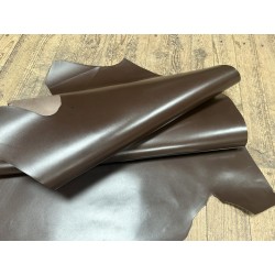 Demi-peau de cuir de veau BOX lisse - tannage ferme - cacao - Cuir en Stock