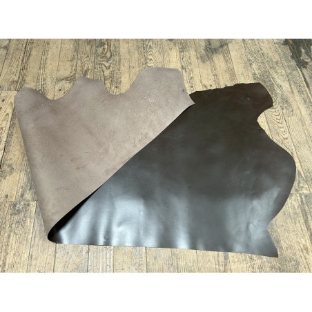 Demi-peau de cuir de veau BOX lisse - tannage ferme - brun kaki - Cuir en Stock