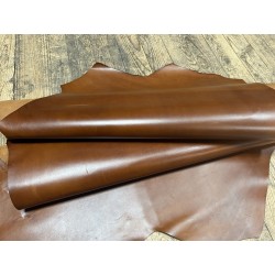 Demi-peau de cuir de veau BOX lisse - tannage ferme - havane - Cuir en Stock