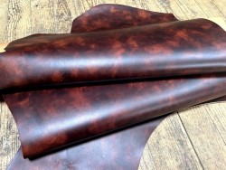 Demi-peau de cuir de veau BOX lisse - tannage ferme - nuancé effet tamponné - châtaigne - Cuir en Stock