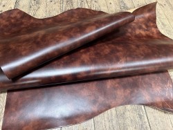 Demi-peau de cuir de veau BOX lisse - tannage ferme - nuancé effet tamponné - marron - Cuir en Stock