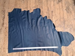 Demi-peau de cuir de taurillon - Bleu canard - Cuir en Stock